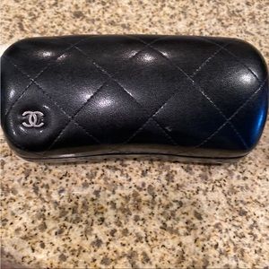 chanel sun glass case